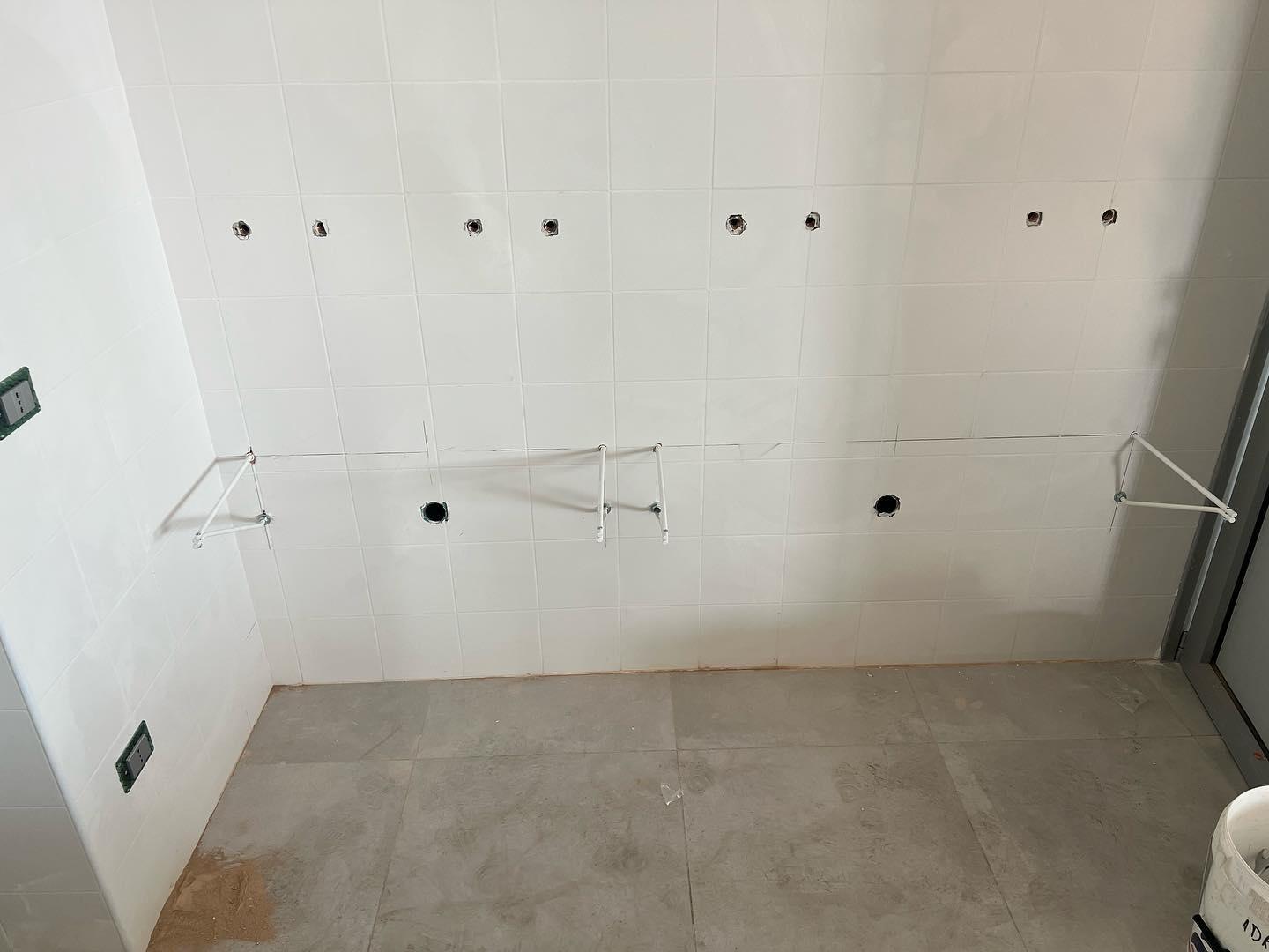 Lavabo a canale bagniristrutturati idrotek idraulico h2o lav